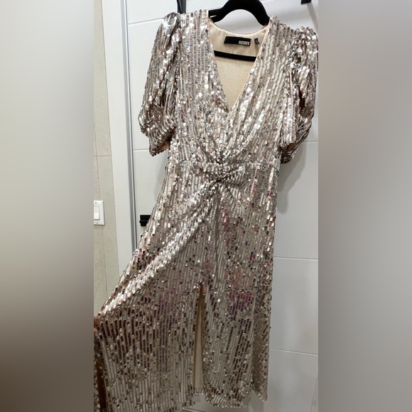 ROTATE Sierena Silver Sequin Maxi, 10 - Picture 4 of 7